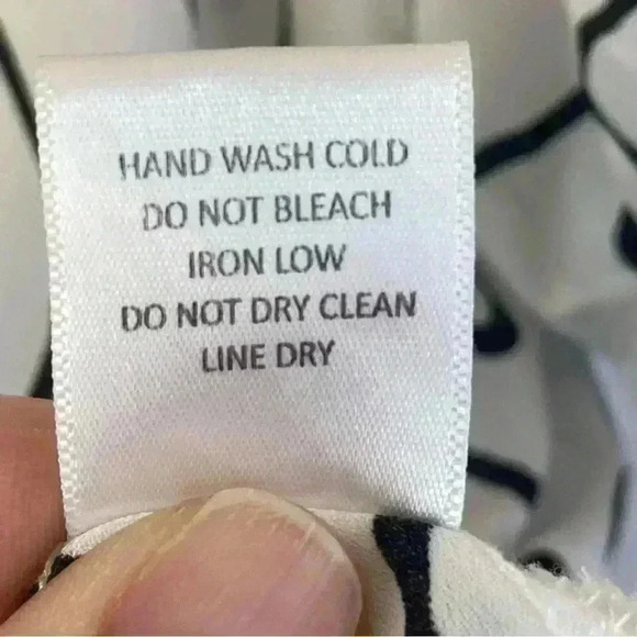 Sweet Rain Women's Heart Abstract Black White 3/4 Ruffle Sleeve Blouse Size 2X - Picture 9 of 10